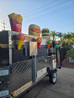 Food truck caught trailer Tacos hamburger hot dogs corn elote Escape responders fries