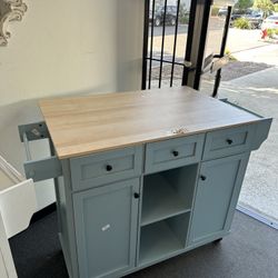 New Kitchen Island With Wheels