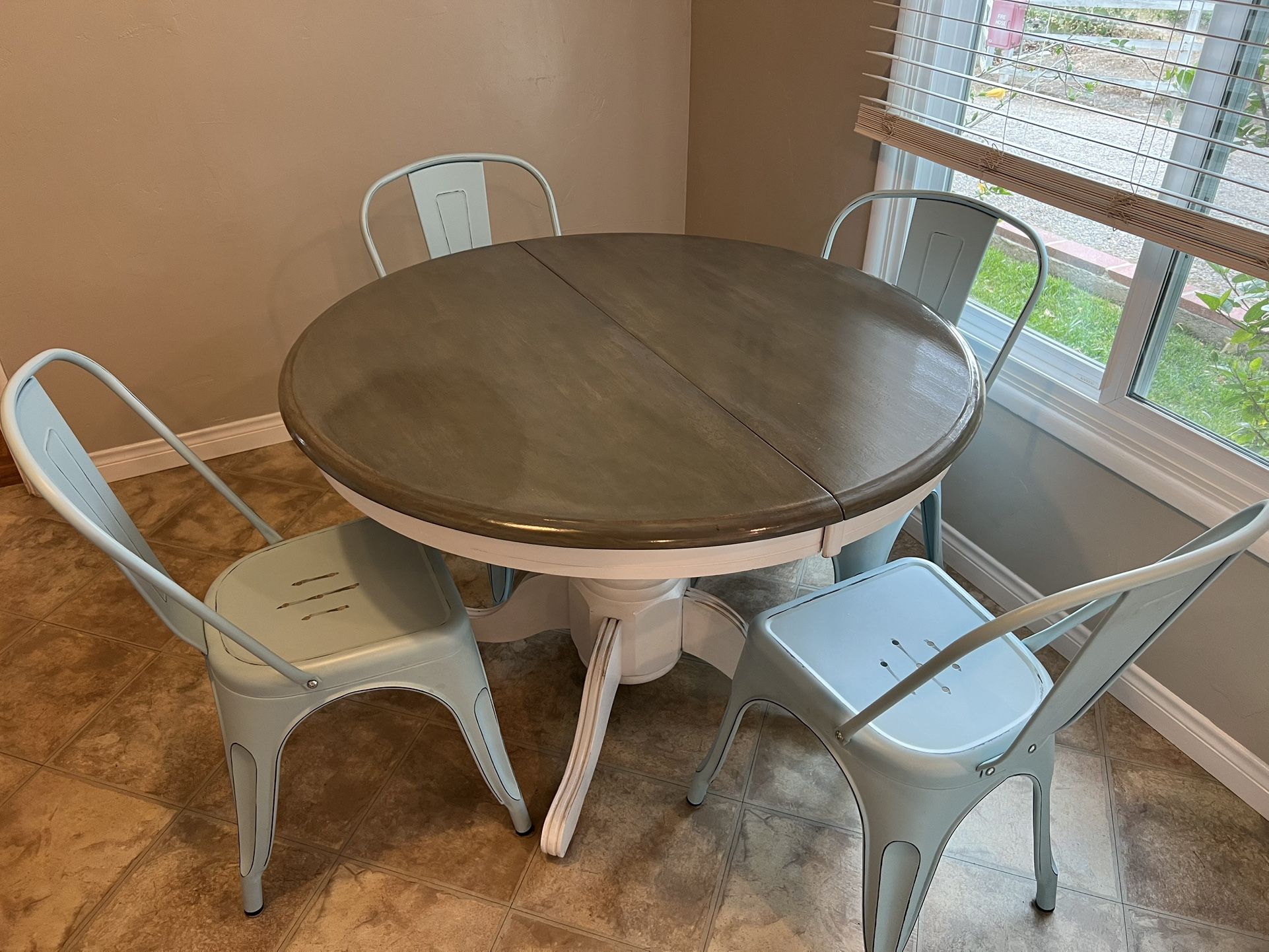 Round Dining Table