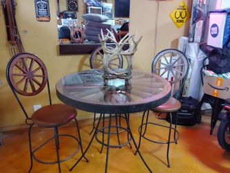 Western Wagon Wheel Bistro Table and Chair Set