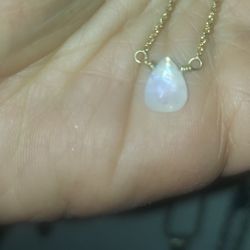 Gorgeous Moonstone Drop Necklace