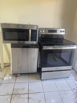 GE Stainless Steel 4-Piece Kitchen Appliance Set – Refrigerator, Range, Microwave & Dishwasher