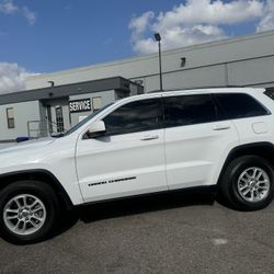 2020 GRAND CHEROKEE LAREDO 4WD 