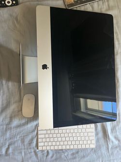 2020 iMac with Keyboard and Mouse