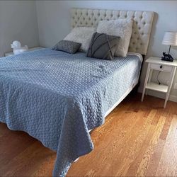 🥰BEAUTIFUL FULL SIZE BEDROOM SET IN WHITE COLOR:  BED FRAME, DRESSER🥰