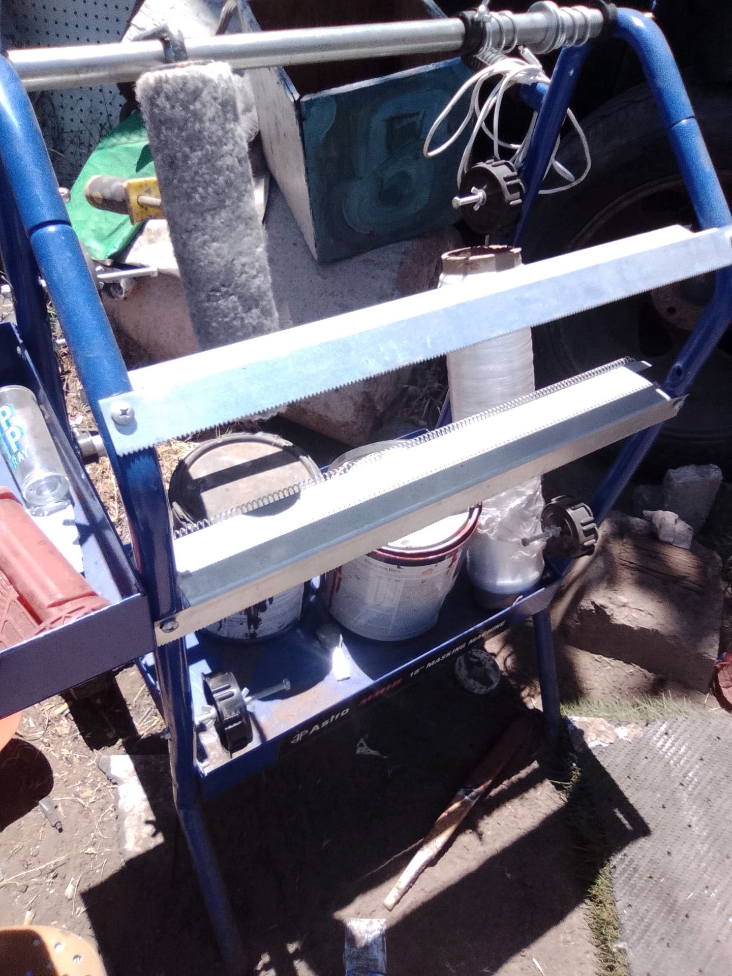 Masking machine