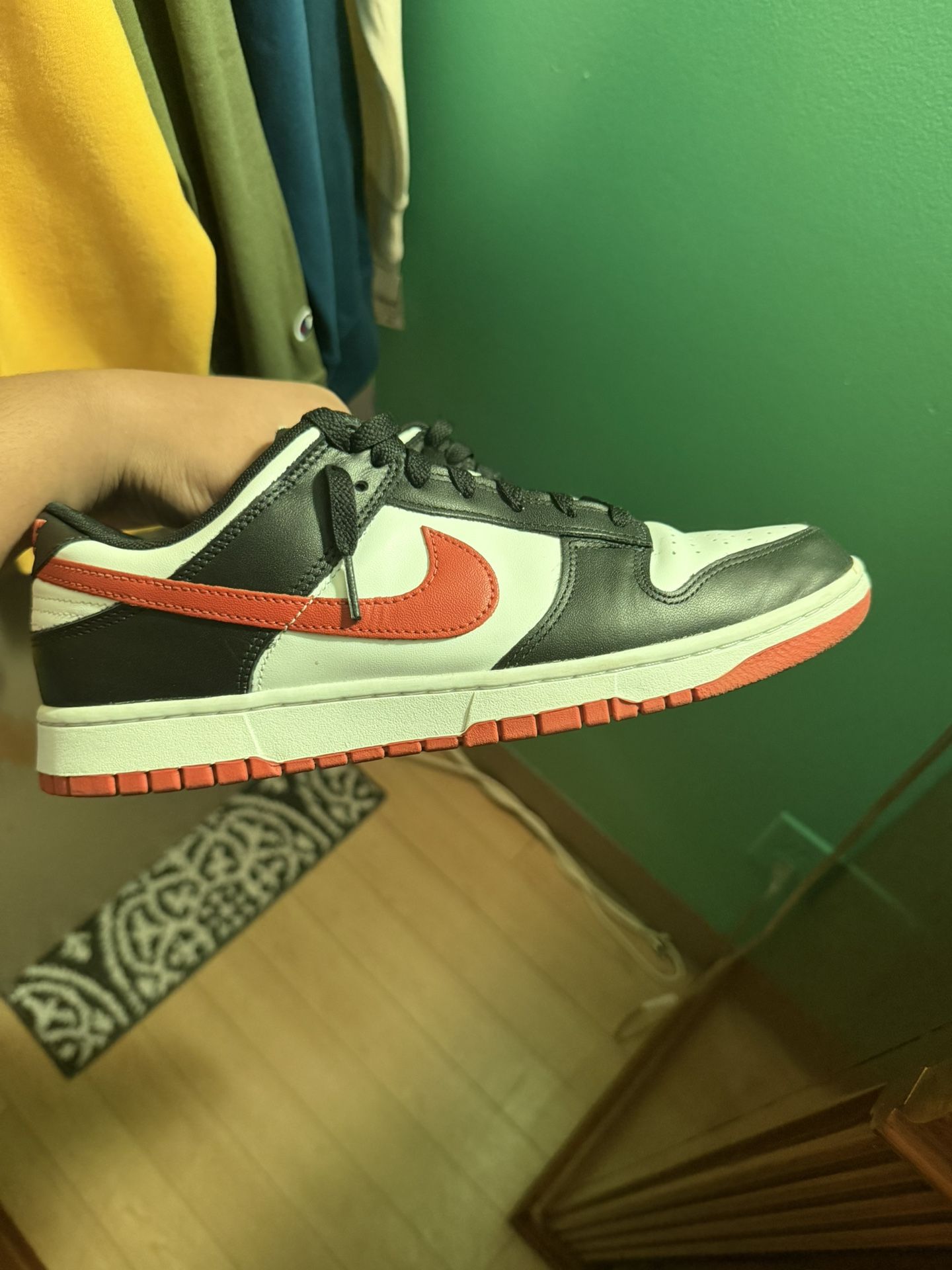 Nike Dunk Low Red/White/Black