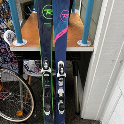 2Pair Rossignol Kids skies 