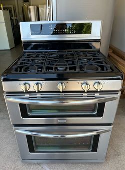 Frigidaire gas propano stove 30” (1 Month Warranty)