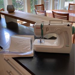 Janome Sewing Machine 3128
