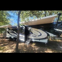 2019 Heartland Cyclone Toy Hauler/Garage 4005