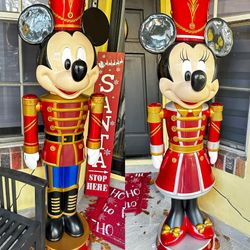 Mickey And Minnie Mouse Christmas Nutcracker Decoration
