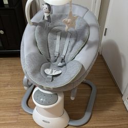 Graco Soothe My Way con mecedora removible, Madden - Columpio versátil para bebé y mecedora portátil