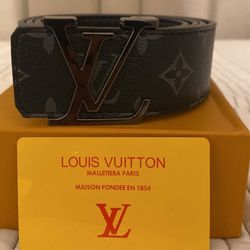 LOUIS VUITTON BELT