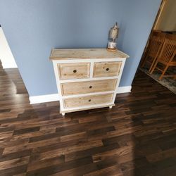 Accent Dresser/piece