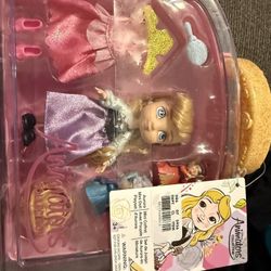 Disney Aurora Animators' Collection Mini Doll Play Set – Sleeping Beauty – 5 Inches
