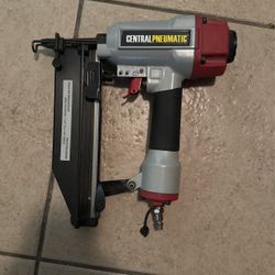 Nail Gun 100 Psi Almost New 
