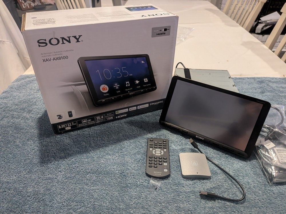 Sony XAV-AX8100 8.95" Car AV Receiver Android Auto Apple Carplay