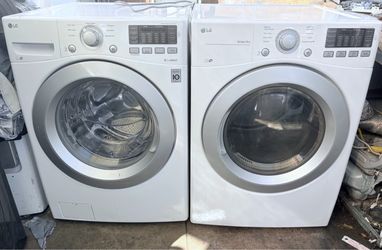LG.  WASHER AND GAS DRYER