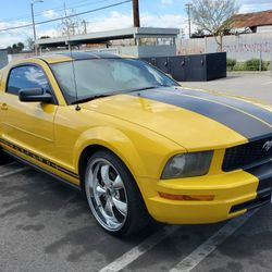 2006 Ford Mustang V6 Clean Title 