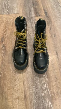 Doc Martin Boots Size 6 Women’s Gently Used