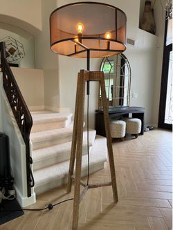 Tripod Lamp