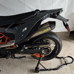 KTM 690 SMC R 2021