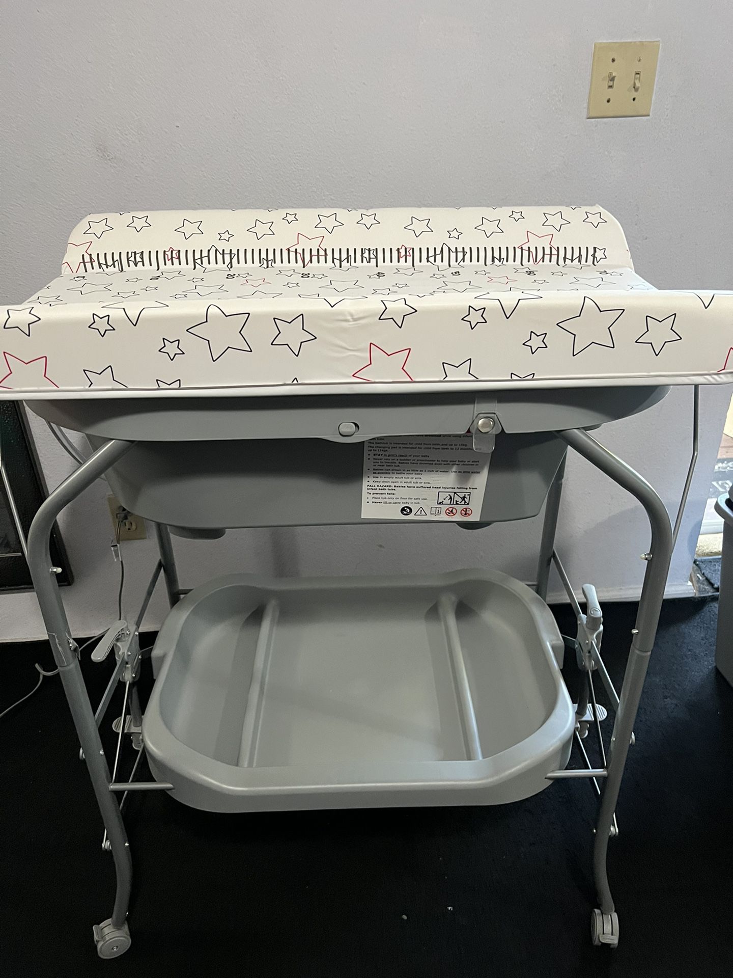 Portable Baby Tub And Changing Top, All Included 