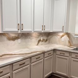 Epoxy Resin And Refinished Cabinets 