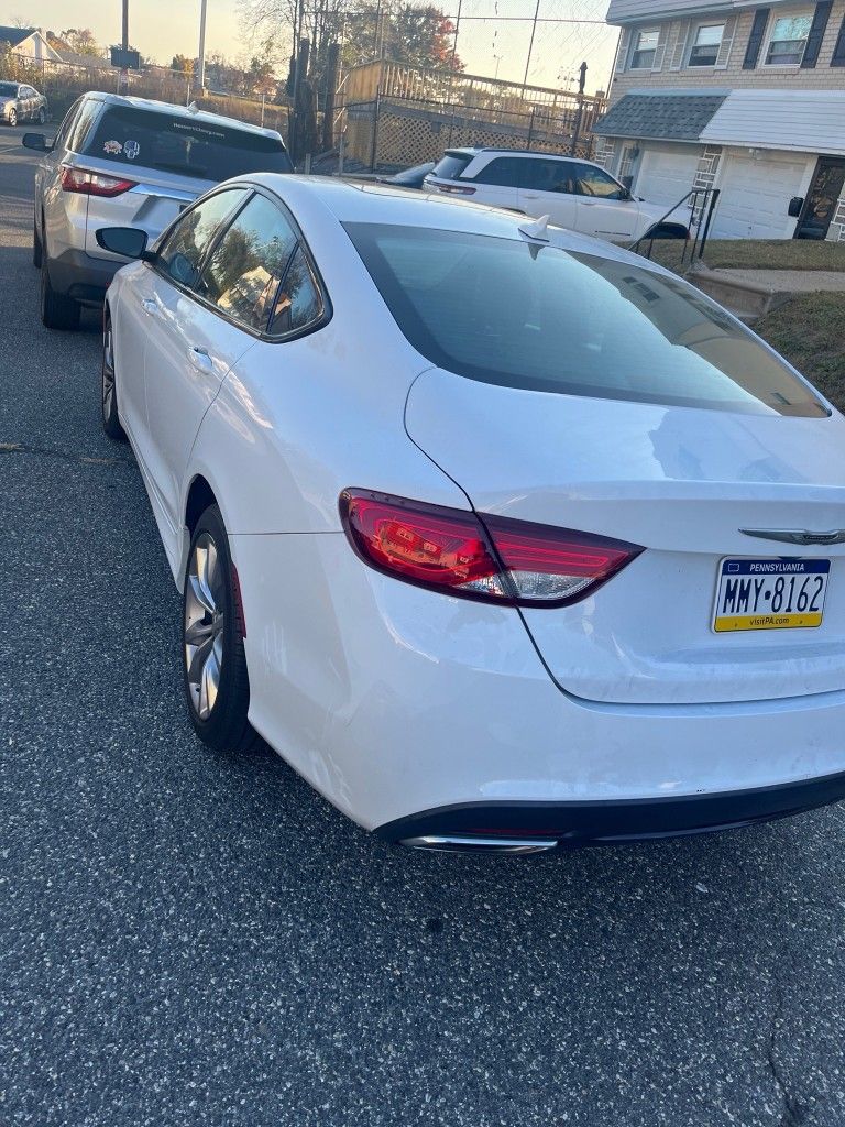 2015 Chrysler 200