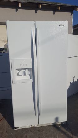Refrigerator Whirlpool side by side