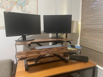 Standing desk converter