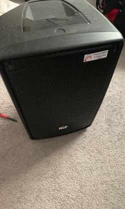 Rcf hd10 a active speakers plus stands