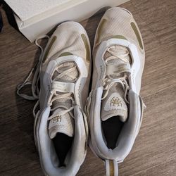 White D.O.N. 3 Basketball Shoes