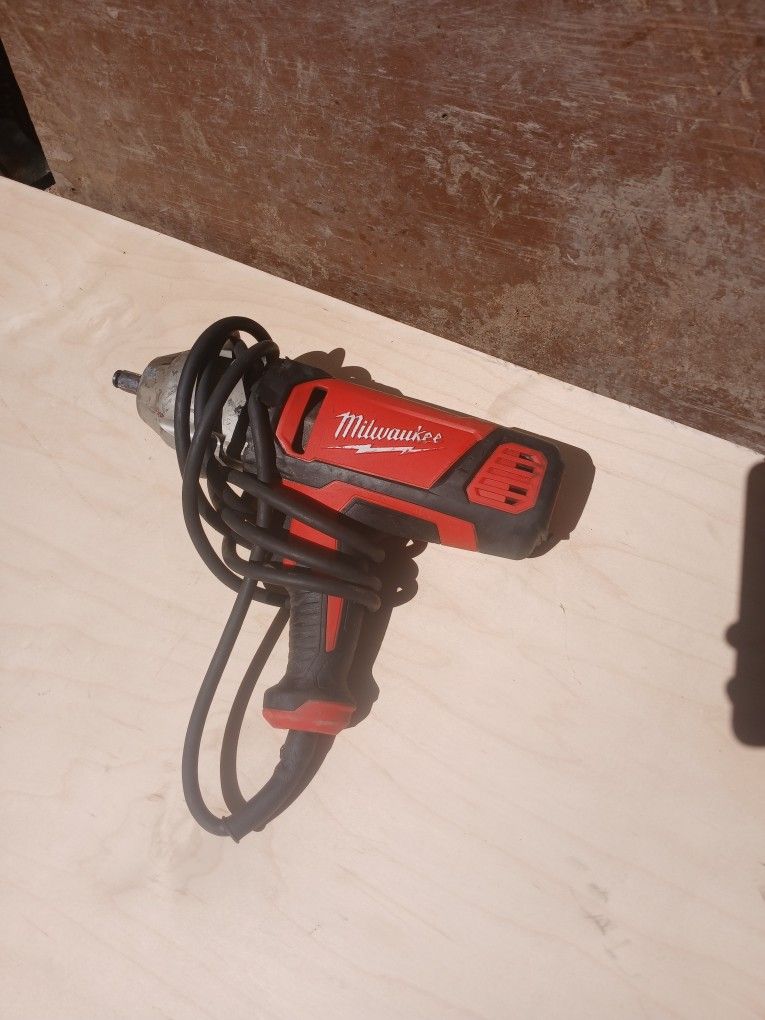 Corded MILWAKEE impact