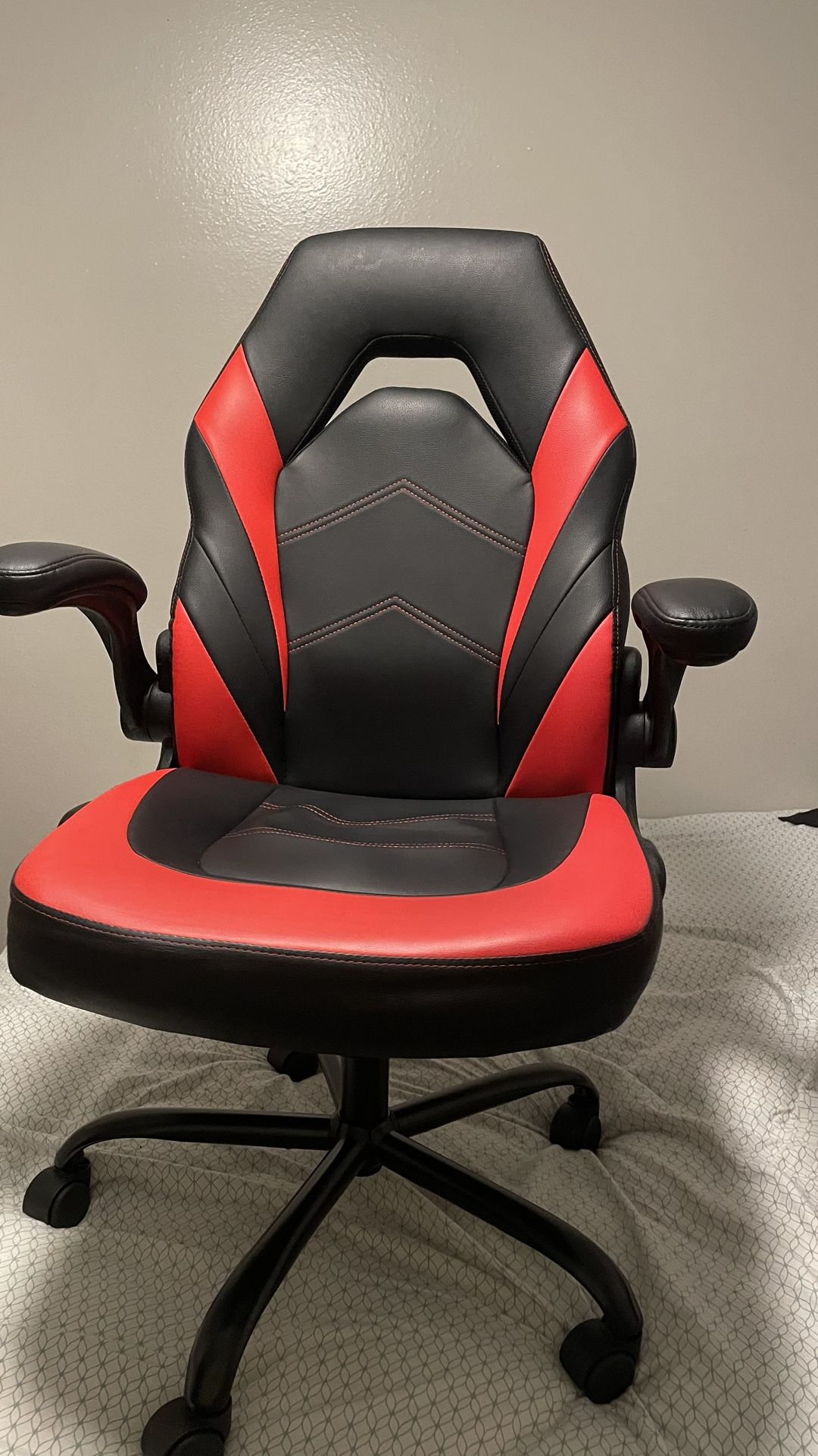 gaming Chair , Good Condition, Adjustable