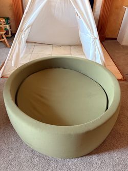Ball pit