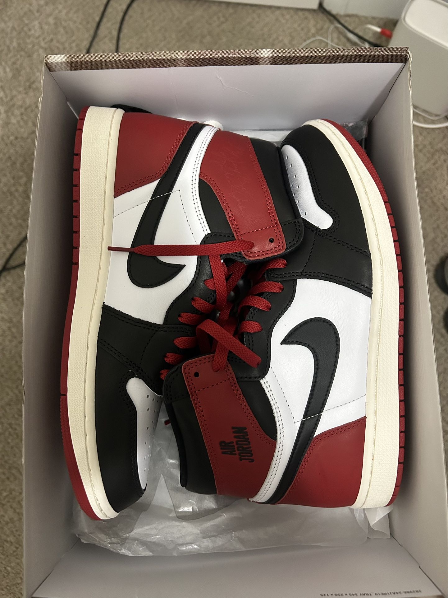 Jordan 1 Black Toe