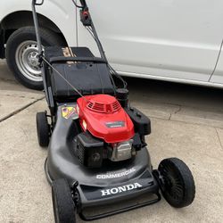 HondaHRC 216  hydrostatic transmission Commercial Lawn Mower