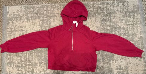 Lululemon Scuba set in Berry Rumple