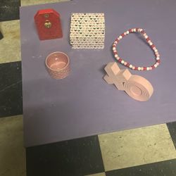 A Lot Of Valentine Decor