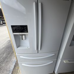 White 28 Cubic Feet French Doors Refrigerator - Bottom Drawer Freezer 