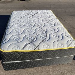 FREE DELIVERY: Full Size Hybrid Bed