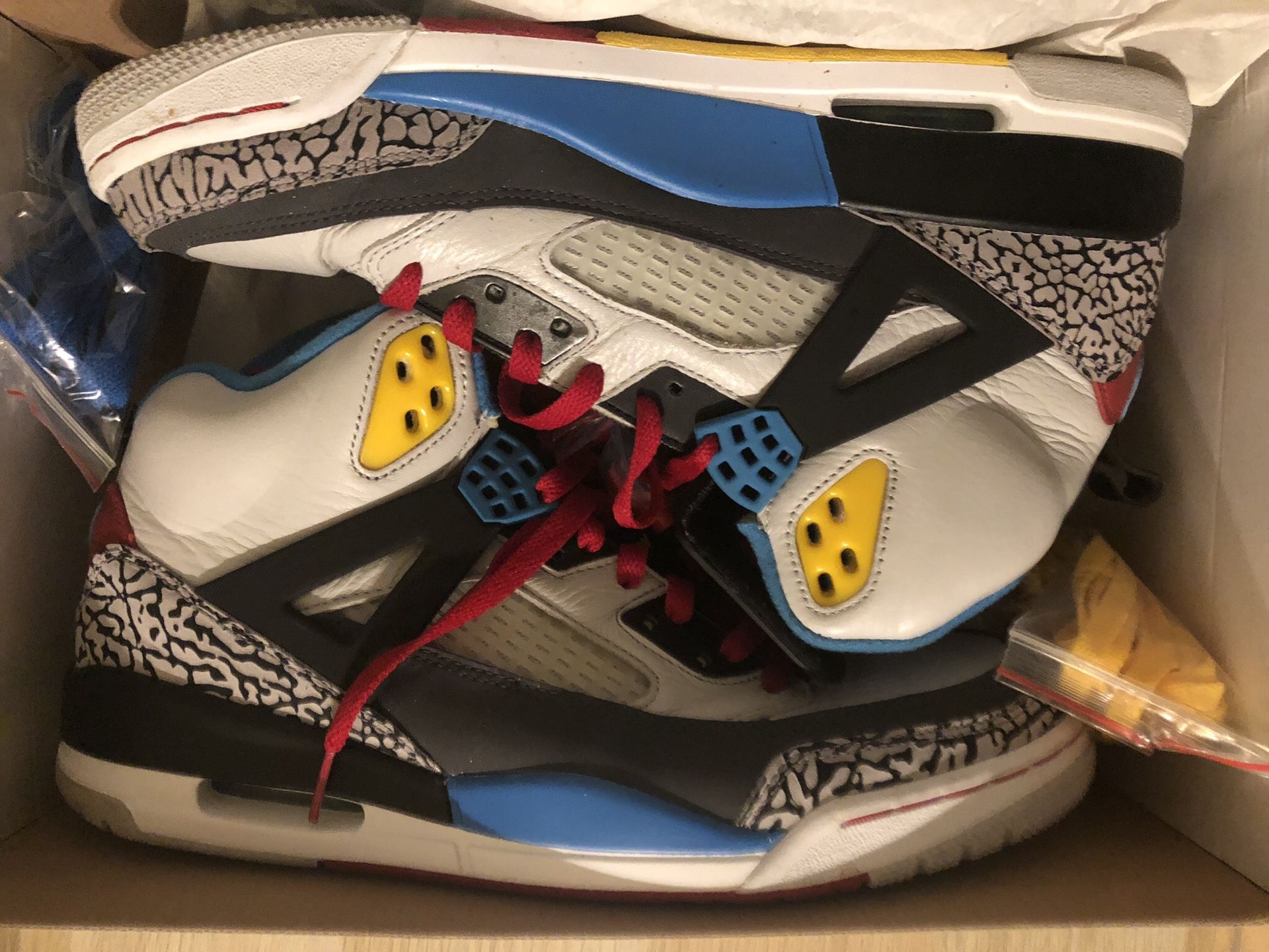 Near DS Nike Air Jordan Spizike Bordeaux 2012 Size 11 Grey Black Red Yellow