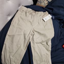 Chaps Jogger Size M 10/12 New $15