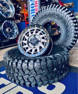On sale.  Raceline 15x7 4x137 Beadlock wheels & Obor 32x10-14  Rocscraper tires for CAN AM MAVERICK & Honda talon UTV SXS   (We Finance)