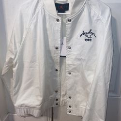 ⭐ Jordan Women’s Varsity Jacket White – Woven Cotton Retro Legacy Graphics