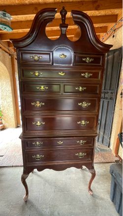 Tall dresser