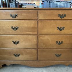 8 Drawer Dresser