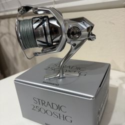 Shimano 23 STRADIC 2500SHG Near mint 